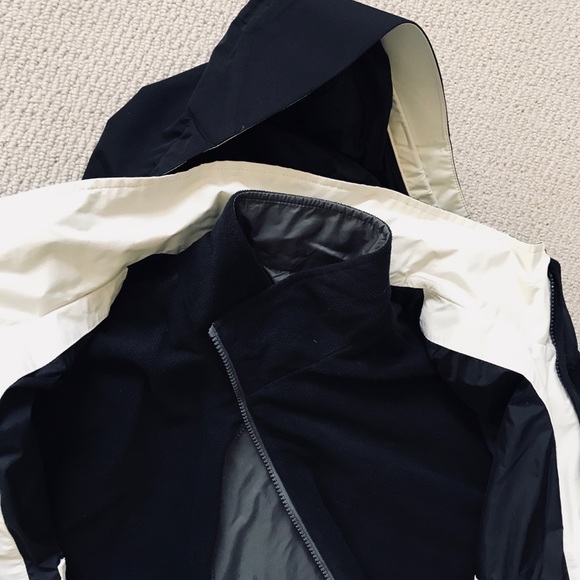 Lands’ End 3-in-1 Ski Jacket - Picture 3 of 6